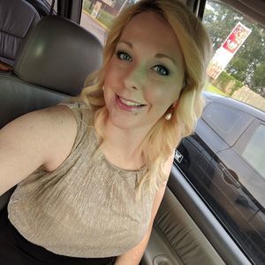 Meet your Posher, Whitney